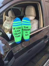 Casual Women's  Socks  "If You Can Read This Bring Me A..." - Victoria Sophia